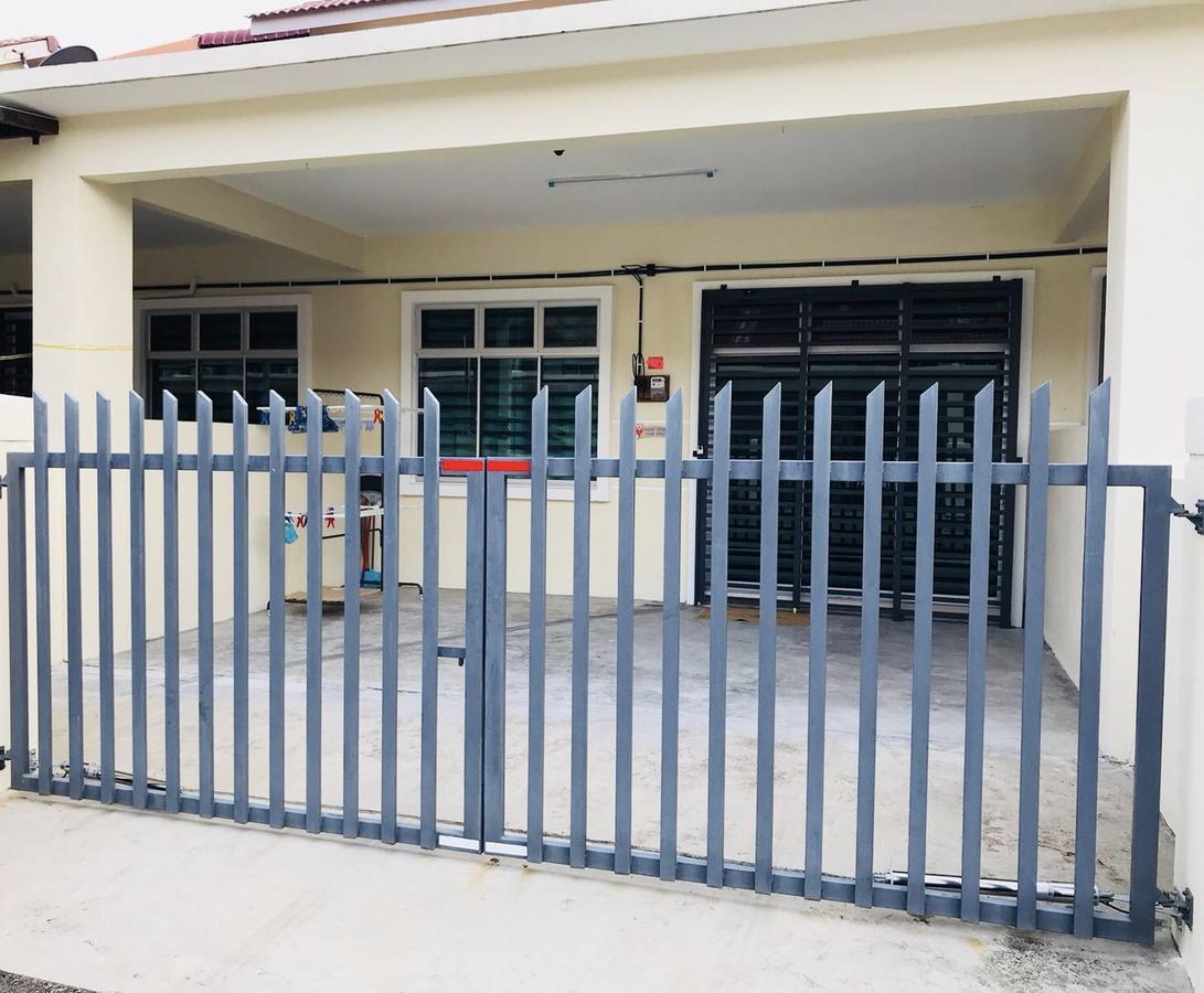Louie Homestay Mersing Exterior foto
